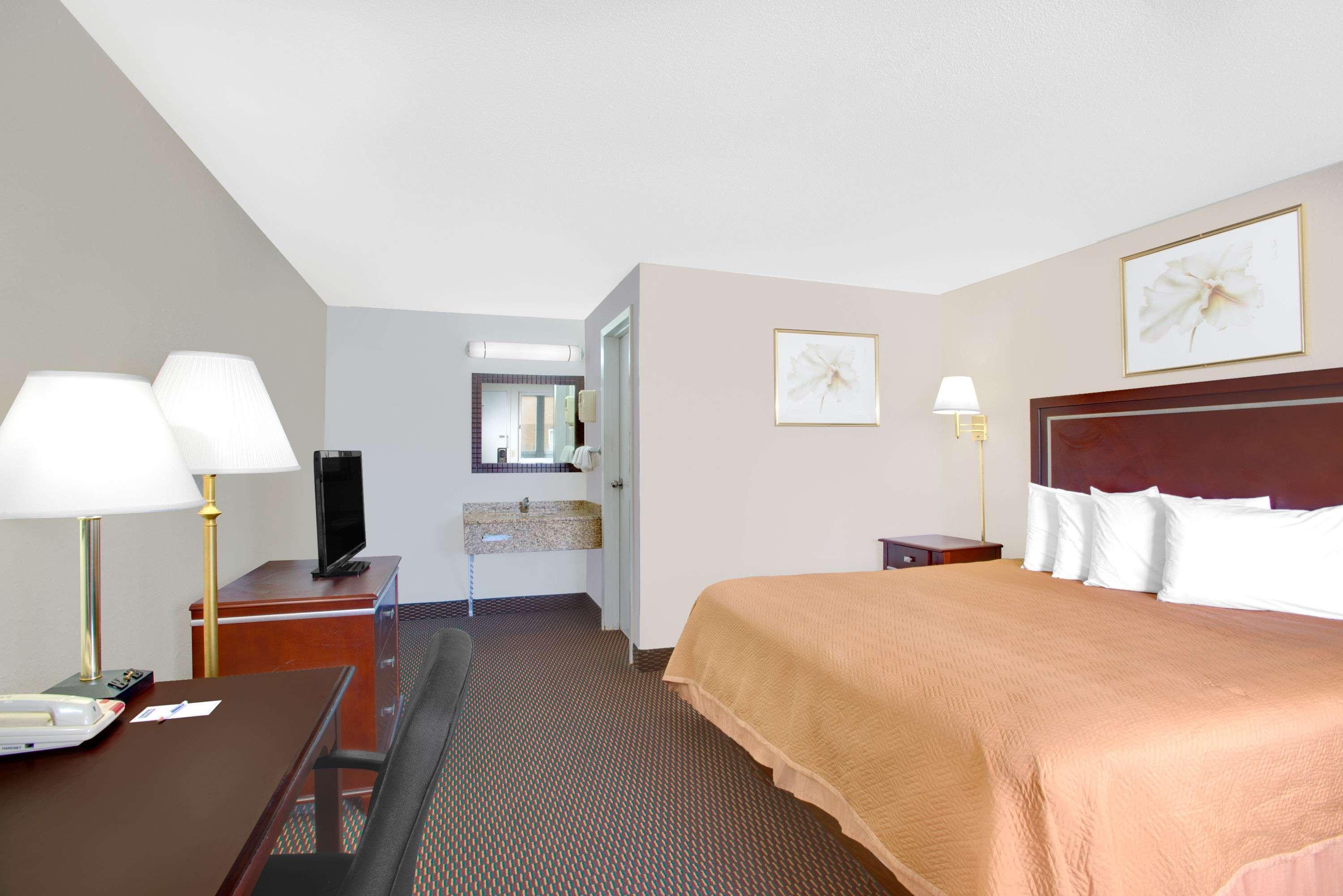 Queen City Inn Bangor Exterior foto